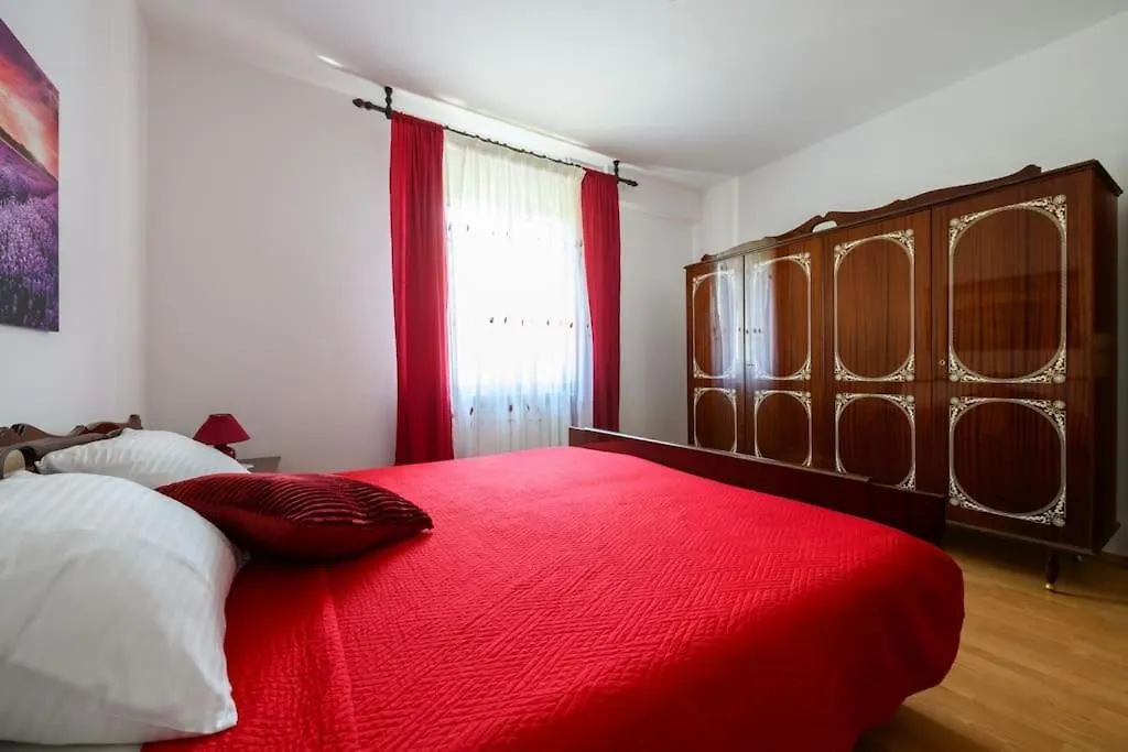 Casa Martina Villa Sumber 0*,