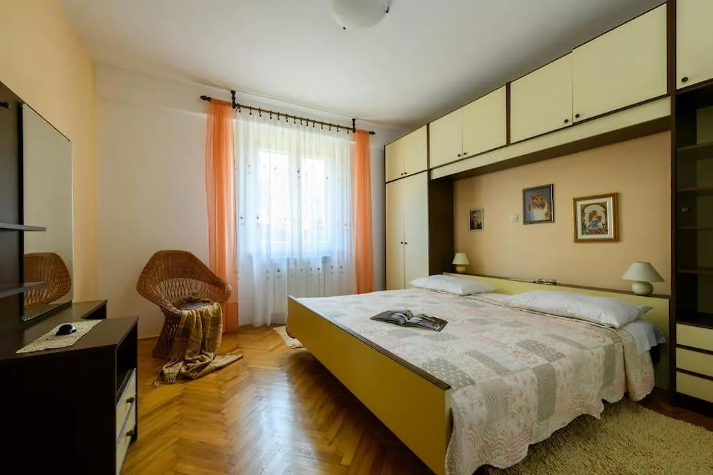 Casa Martina Villa Sumber